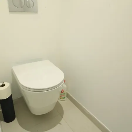 Chic 2 Vue Port, Felix Faure-coeur De A2b218 Apartment Cannes